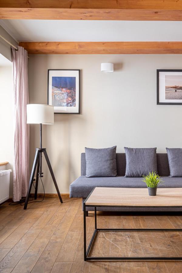 Enjoy Old Town Vibes In 1716 Laipu Residence With 4 Stylish Apartments And 1 Penthouse 里加 外观 照片