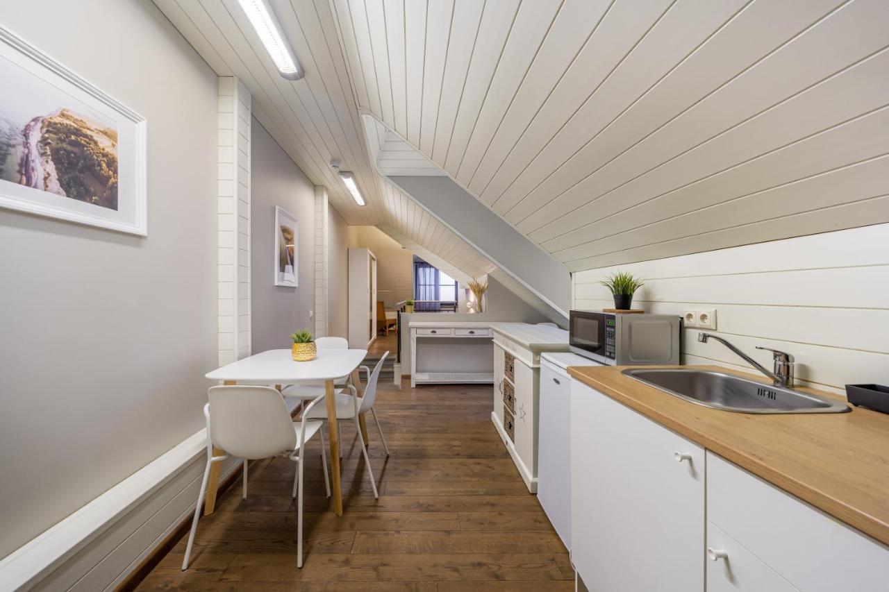 Enjoy Old Town Vibes In 1716 Laipu Residence With 4 Stylish Apartments And 1 Penthouse 里加 外观 照片